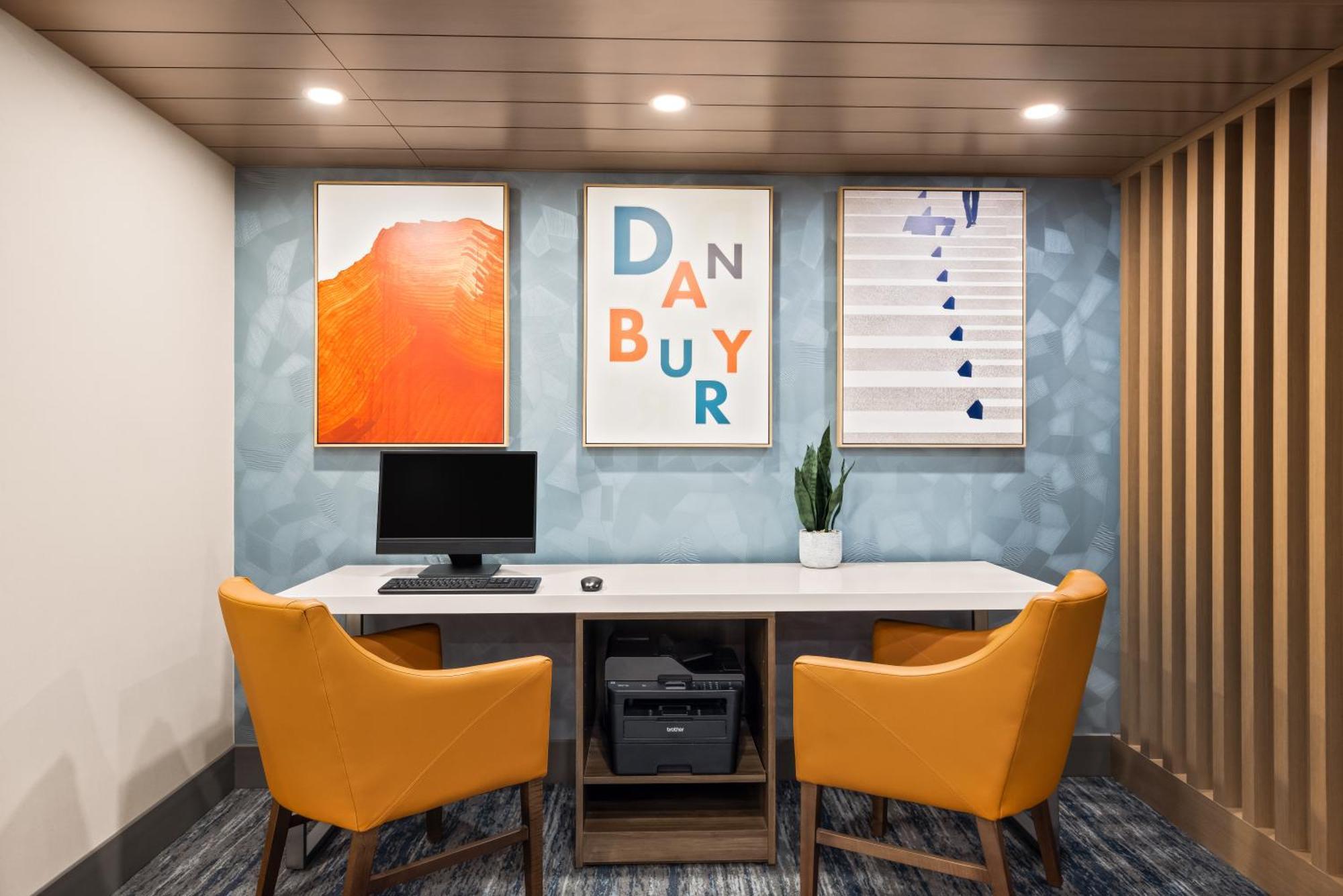 Holiday Inn Express Danbury I-84, An Ihg Hotel Екстериор снимка
