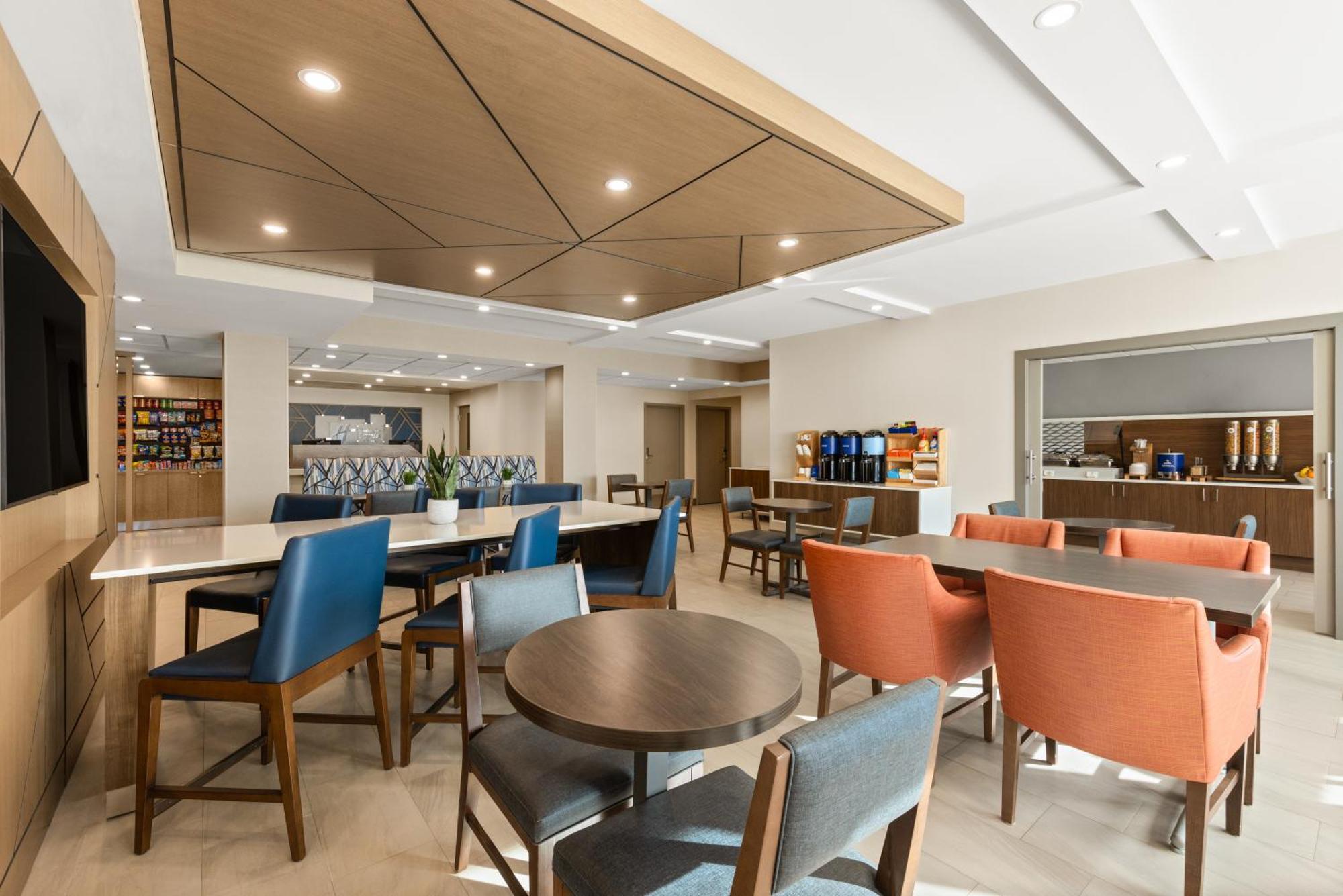 Holiday Inn Express Danbury I-84, An Ihg Hotel Екстериор снимка