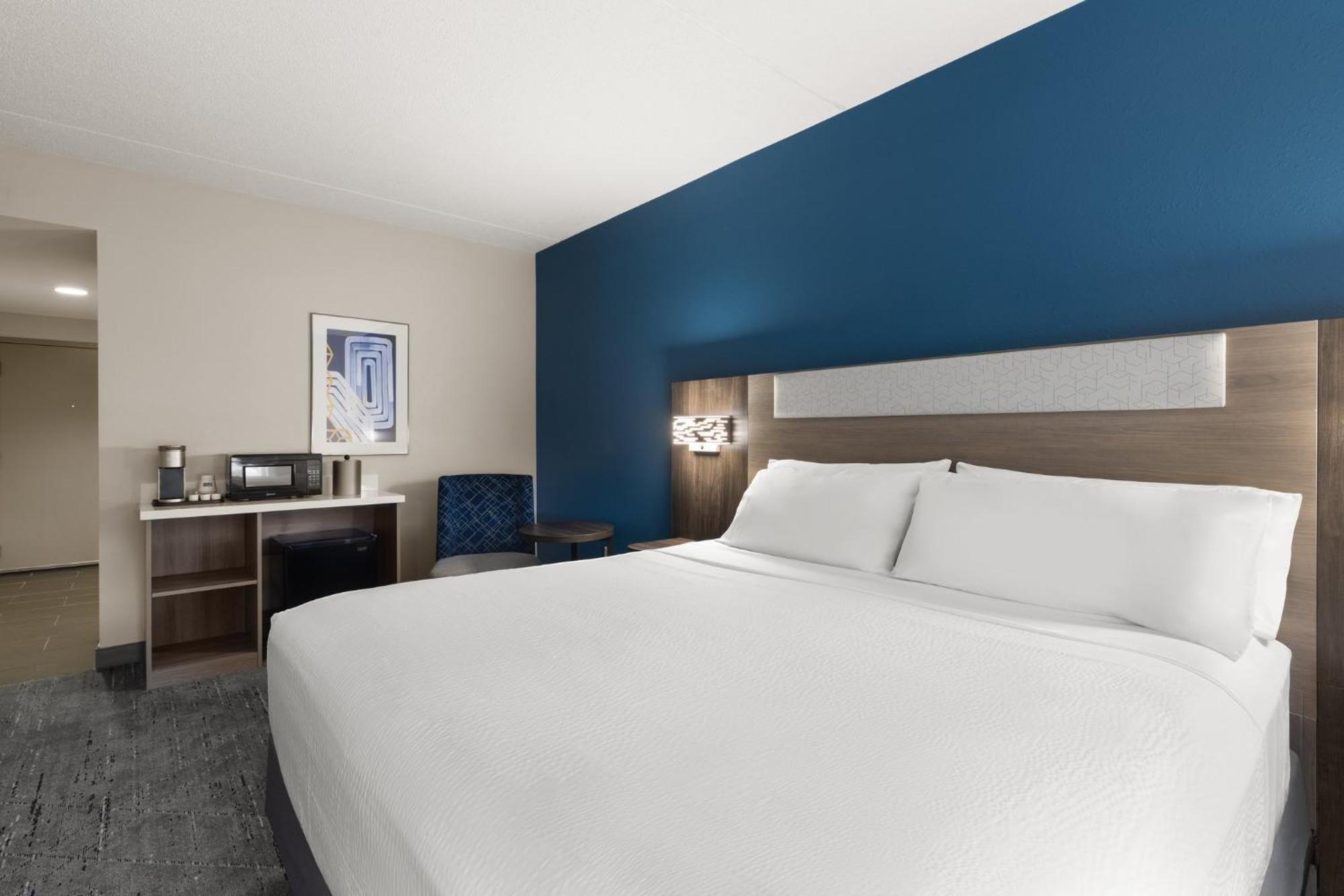 Holiday Inn Express Danbury I-84, An Ihg Hotel Екстериор снимка