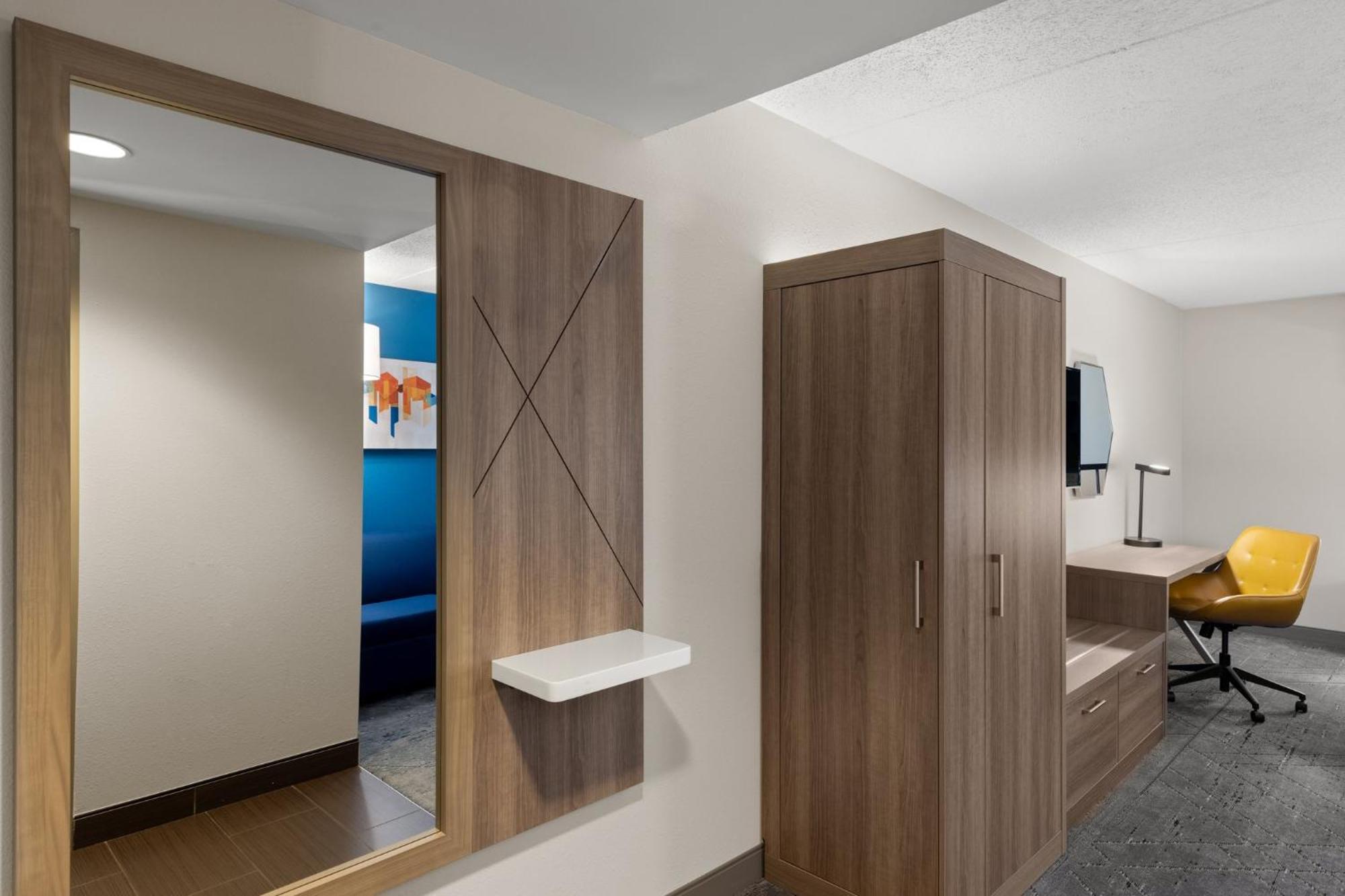 Holiday Inn Express Danbury I-84, An Ihg Hotel Екстериор снимка