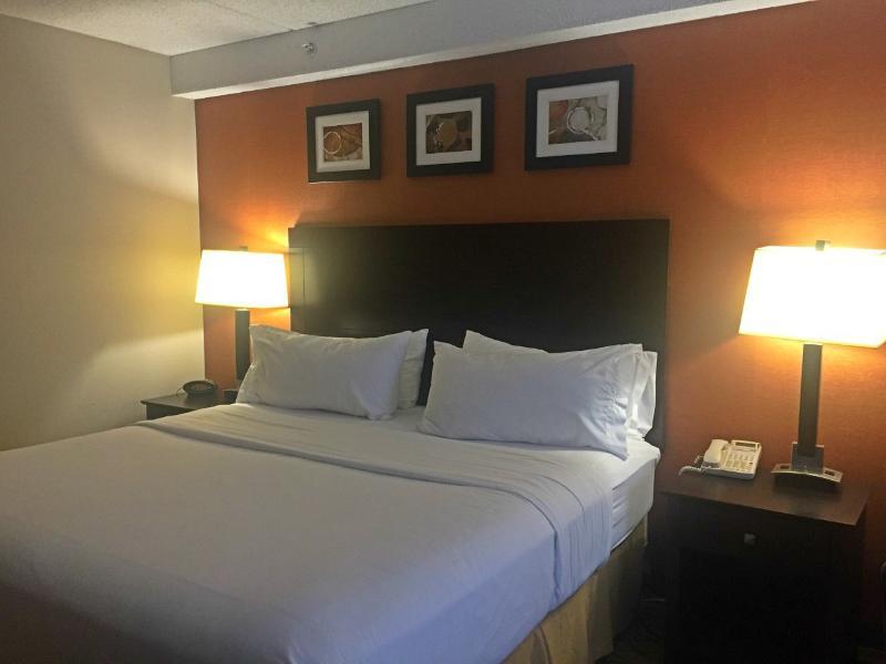 Holiday Inn Express Danbury I-84, An Ihg Hotel Екстериор снимка