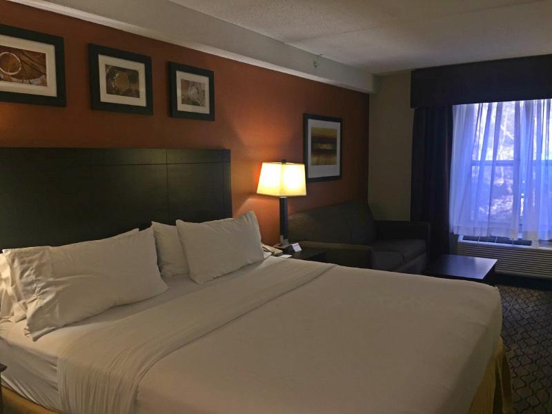 Holiday Inn Express Danbury I-84, An Ihg Hotel Екстериор снимка